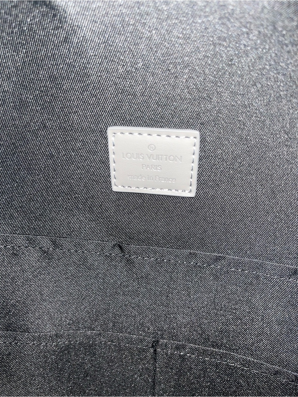 Lv Backpack - Picture 5 of 7